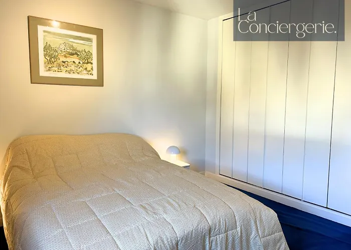 Apartment Le Cadre Dore - Parking - Poitierscentre - Laconciergerie - *