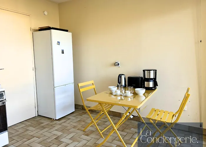 Appartement Le Cadre Doré - Parking - Poitierscentre - Laconciergerie -